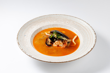 Том-ям с морепродуктами