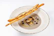 Суп крем из лесных грибов