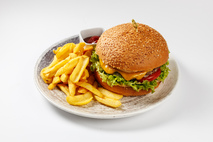 Фирменный биф бургер