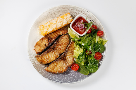 Филе карпа с полентой